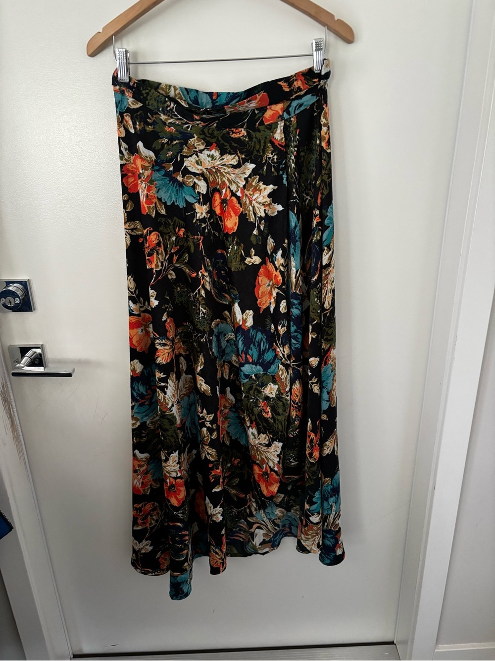 NWOT band of gypsies skirt SZ xs.